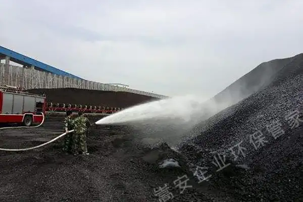 扬尘抑制剂喷洒30.webp
