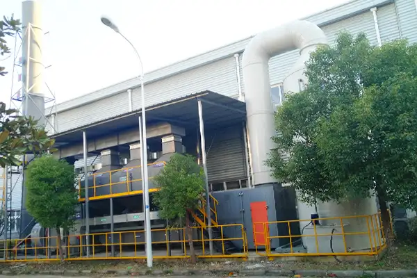 汽车烤漆房废气处理方案，油漆喷涂废气的处理用哪种方法更好？