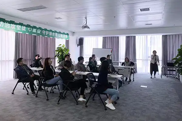 嵩安环保管家举办产品培训活动