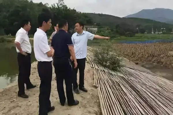 养殖场要通过环保检查，使用嵩安环保生物除臭剂很关键
