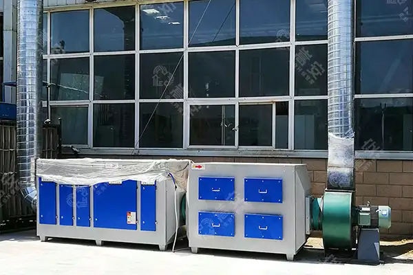 嵩安环保为洛阳某塑料厂顺利安装有机废气处理设备