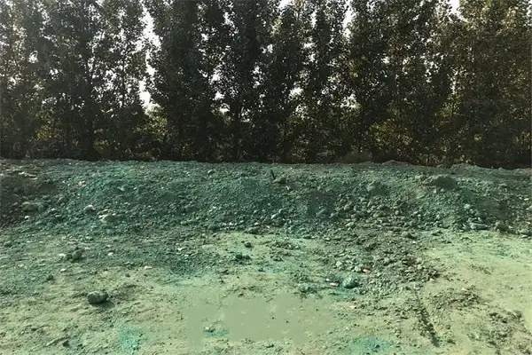 喷绿料能防尘?工地回应：新型抑尘剂，更环保！