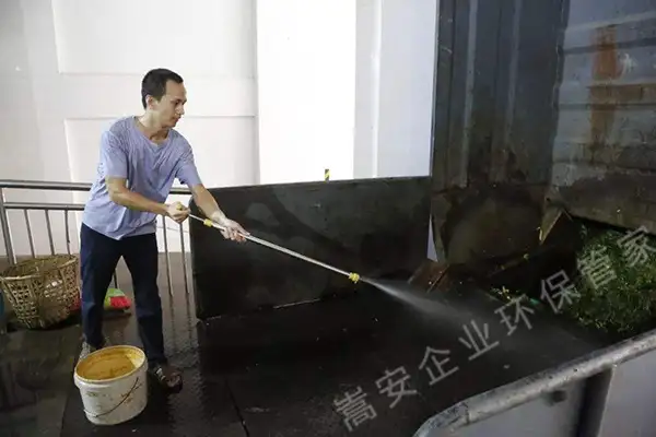 养殖场和垃圾场该怎么治理臭气问题?